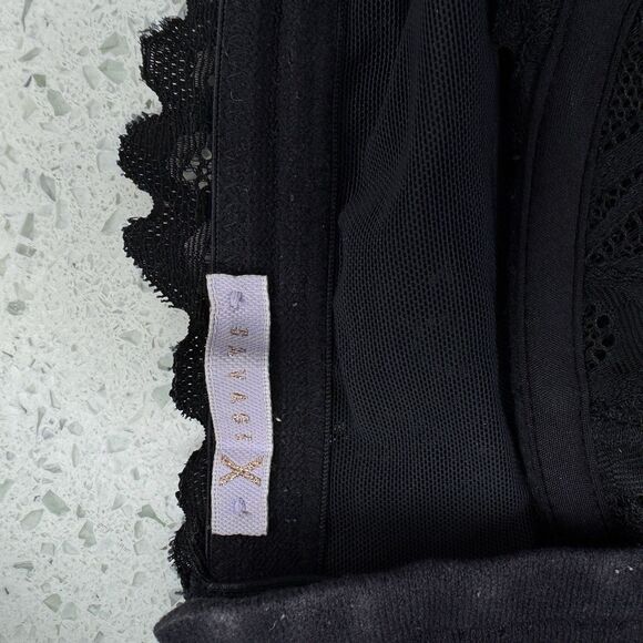 Savage X Fenty 44DD Black Lace Unlined Underwire Bra Balconette X Charm - Picture 4 of 8